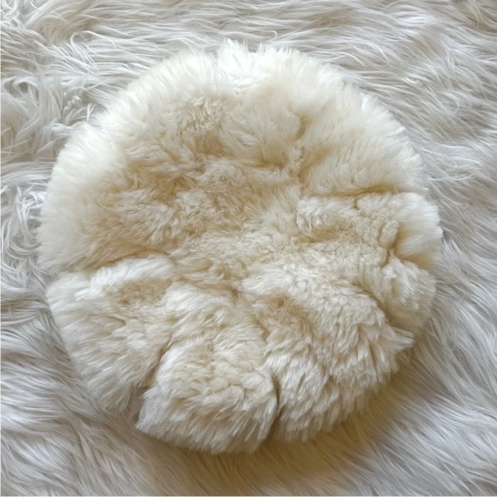 Vintage 70s Fuzzy Faux Fur Beret Winter Hat - Picture 1 of 3